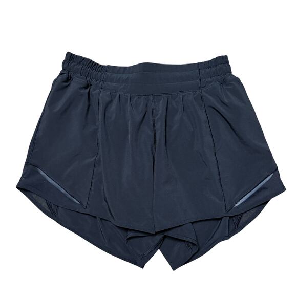Lululemon Hotty Hot Short Size 4 Tall - Picture 4 of 7